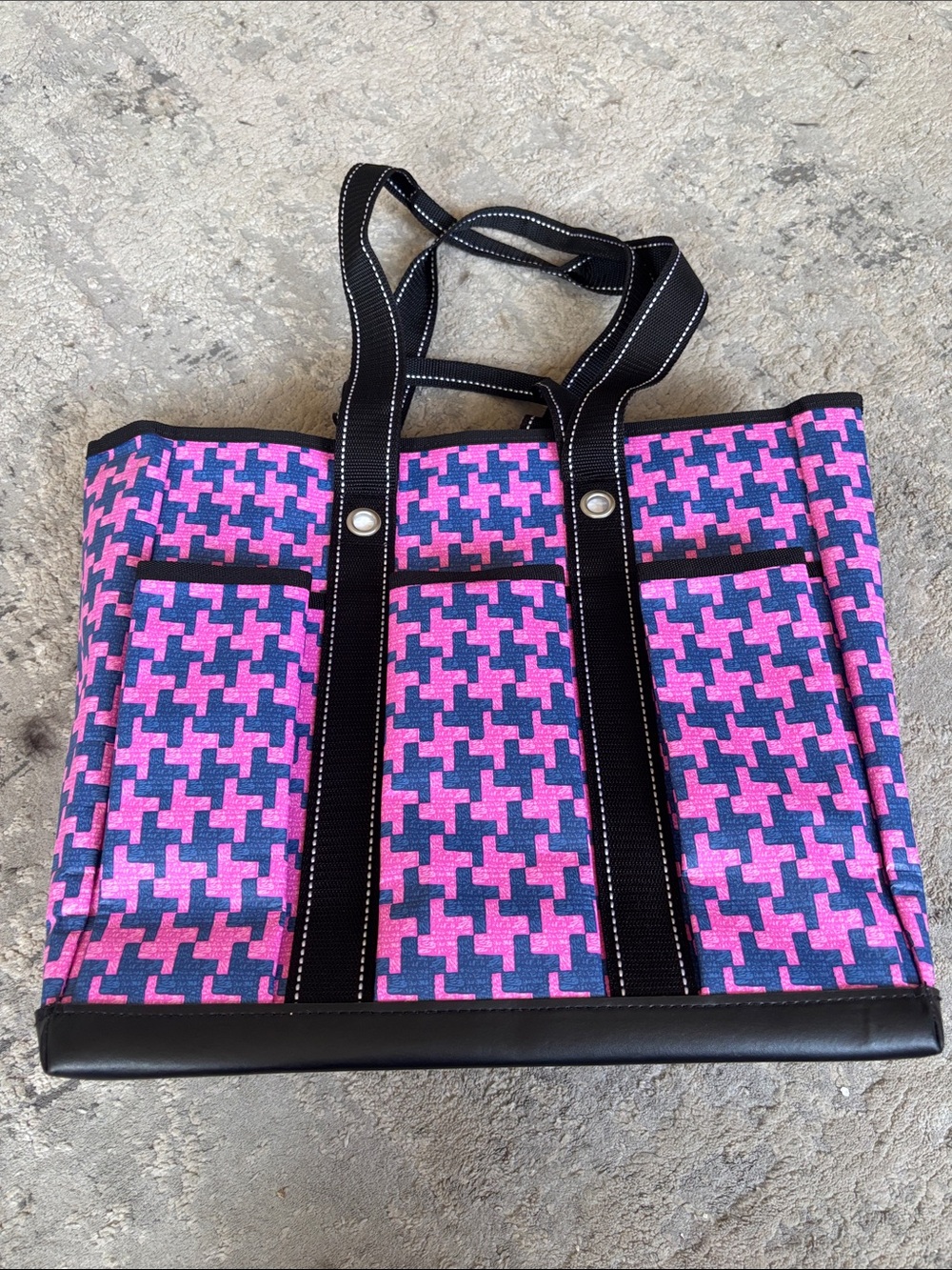 SCOUT Pocket Rocket Tote in Pink & Navy Houndstooth - Picture 5 of 7